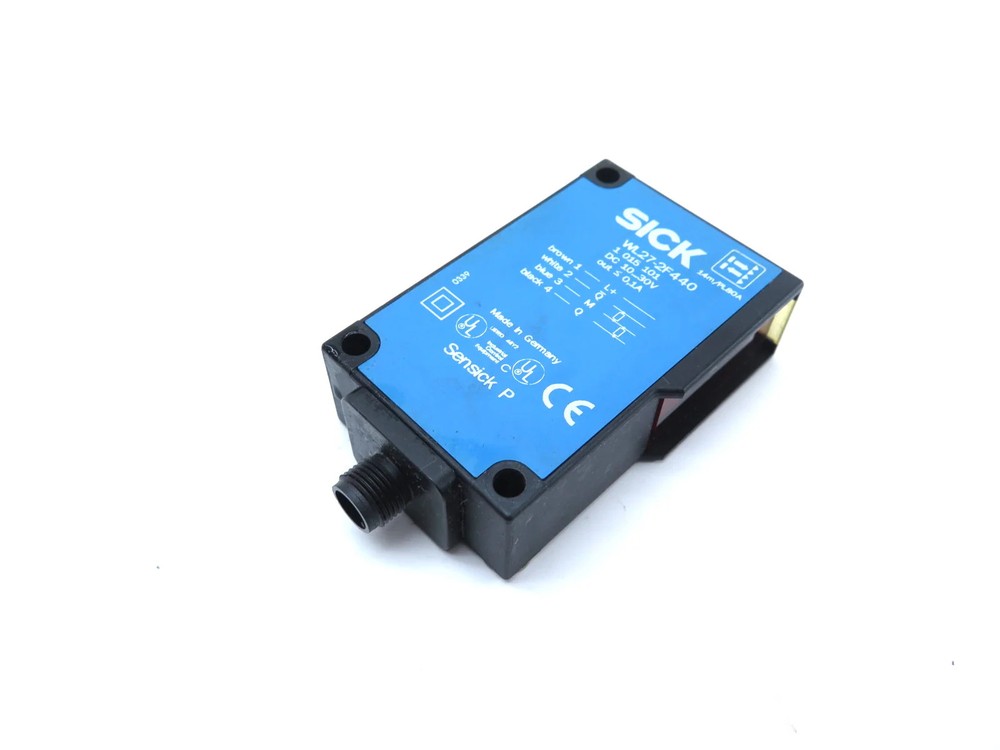 Sick WL27-2F440 Photoelectric Reflex Switch