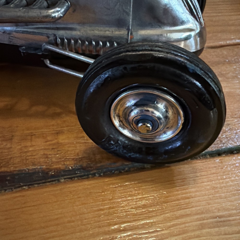 VINTAGE OHLSSON & RICE TETHER RACE CAR.
