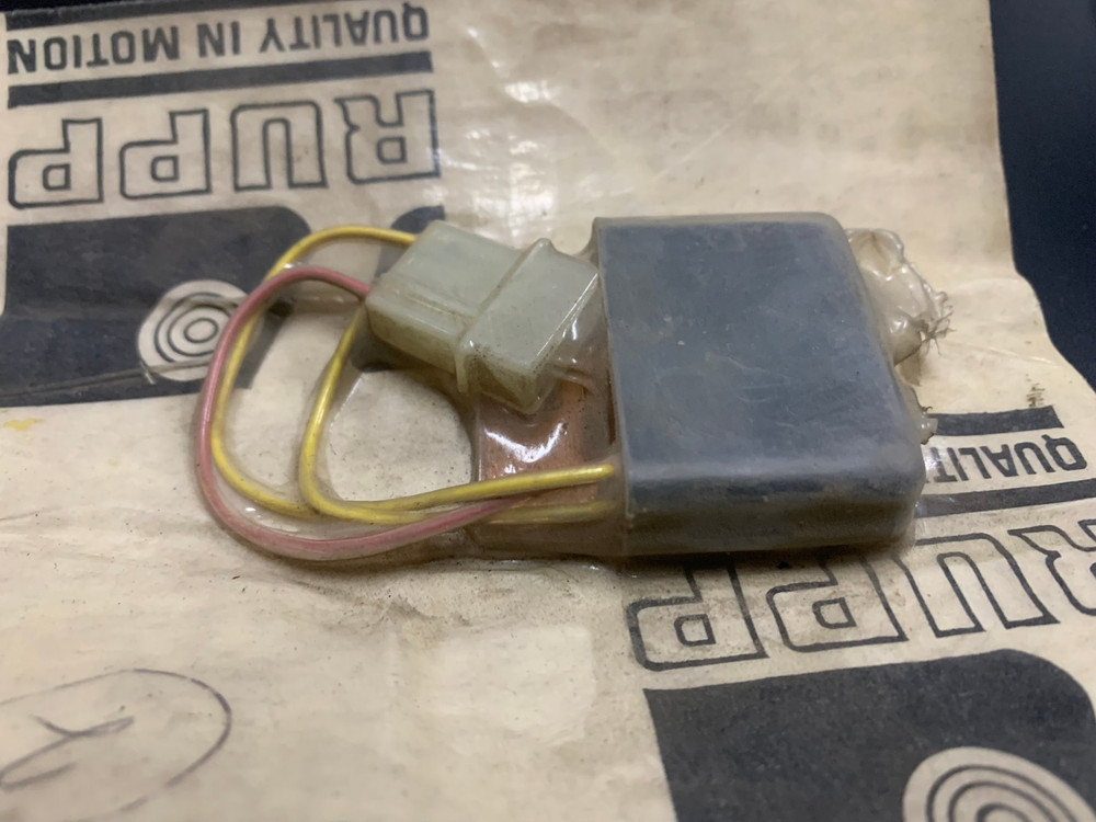 VINTAGE OEM RUPP SNOWMOBILE REGULATOR RECTIFIER ASSEMBLY #19169