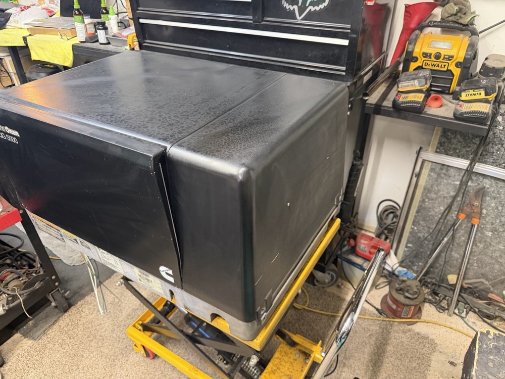 CUMMINS ONAN QG 5500 GENERATOR ( Needs Work Click Item Description)