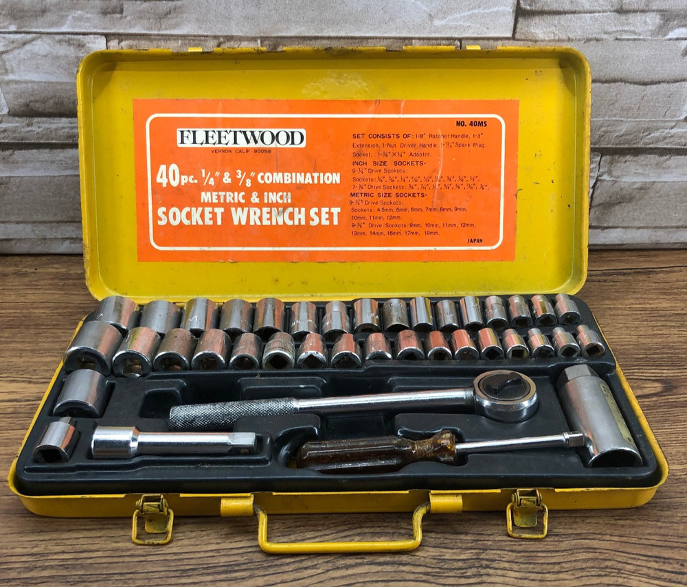 Vintage Fleetwood 40 pc Socket Wrench Set