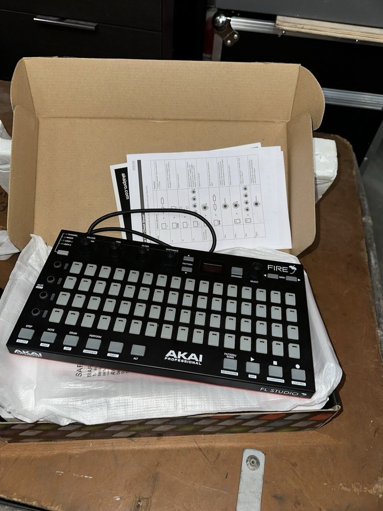 Akai Professional Fire FL Studio USB Midi Pad Controller