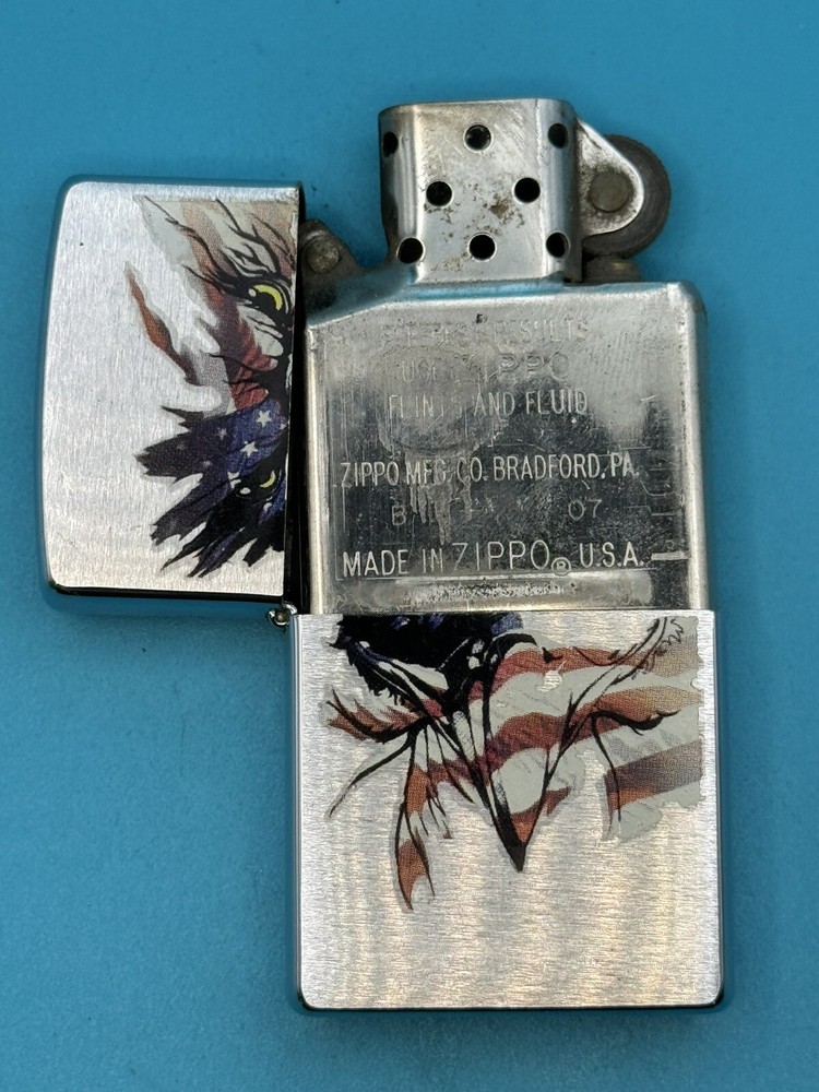 Vintage 2007 Patriotic Eagle Chrome Zippo Lighter