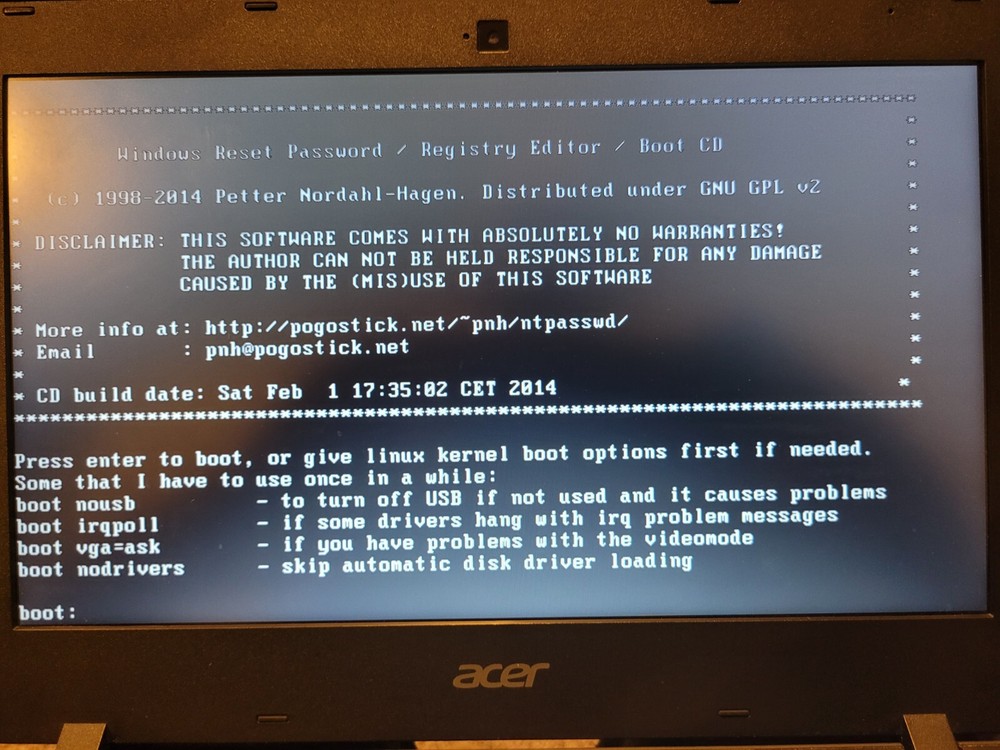 NT Password & Registry Editor (Blank Win10 Passwords ) Bootable on 4G USB Stick!