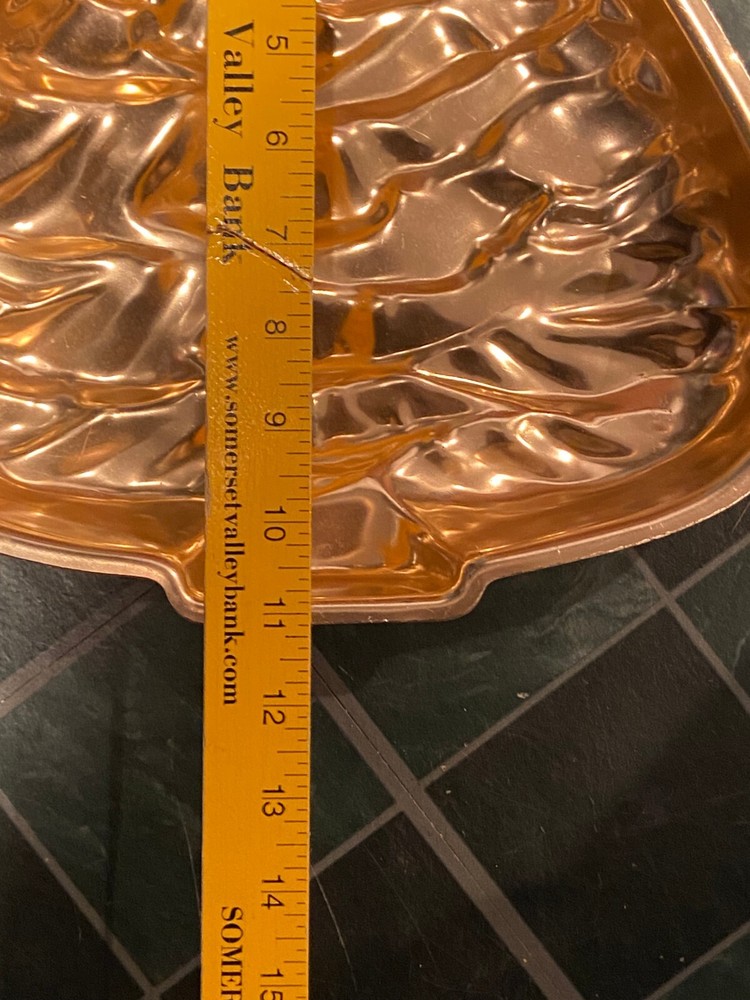 11" Copper Tree Shaped Cake Pan *Pre-Owned/Nice* ooo1
