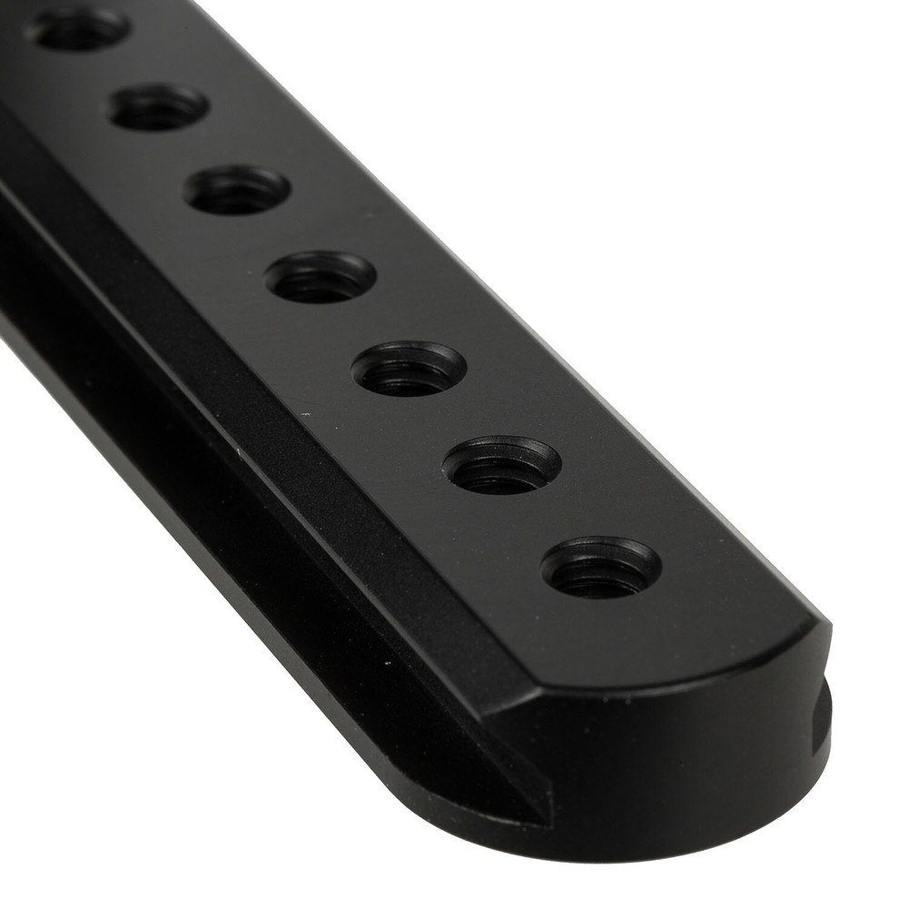 RED LCD Holder (15mm Rod Adaptor) - Tilta