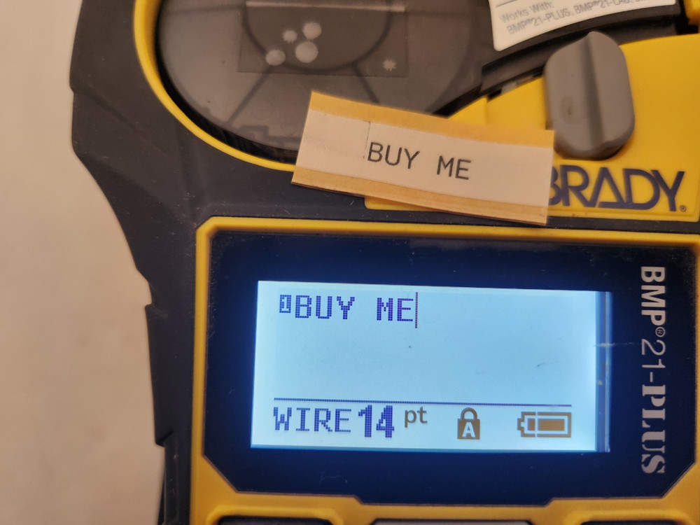 Brady BMP21-PLUS Handheld Label Printer & Battery & EXTRA CART VERY CLEAN WORKS