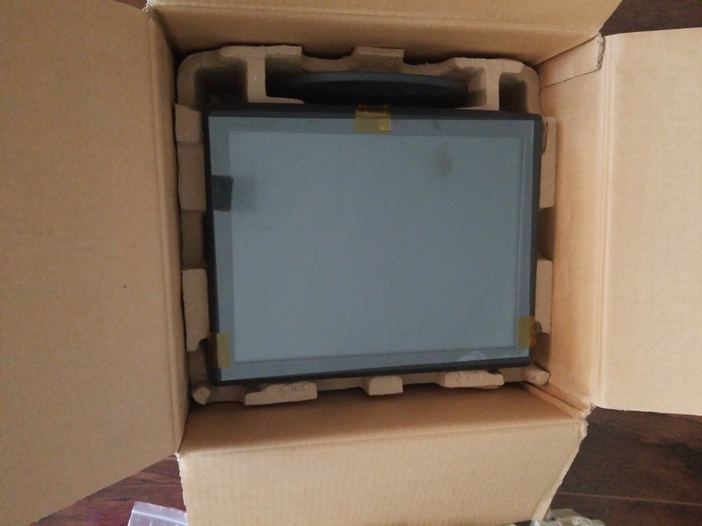 Elo touchscreen monitor