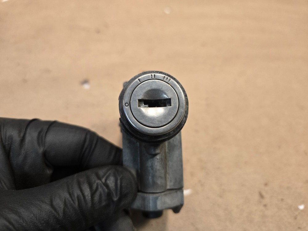 MG MGB Midget Column Lock 18G8905