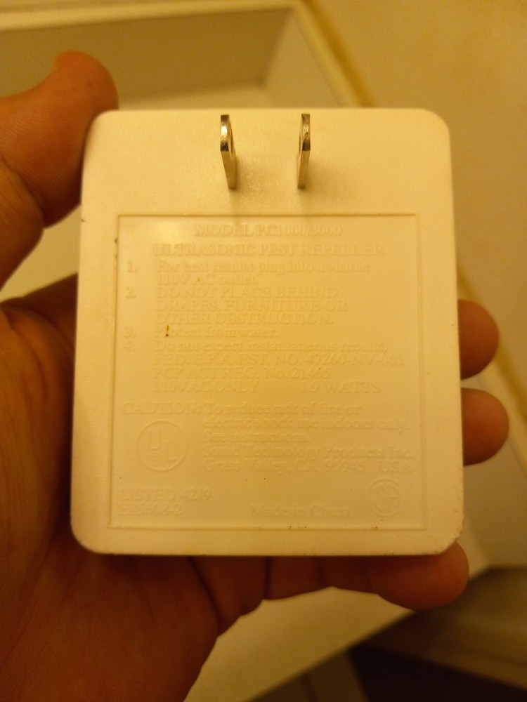 Ultrasonic Pest Repeller - Model # PC1000/3000