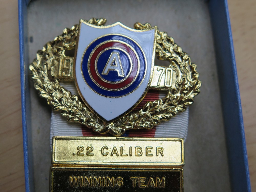 Vintage 1970 .22 Caliber WINNING TEAM Reserve Components