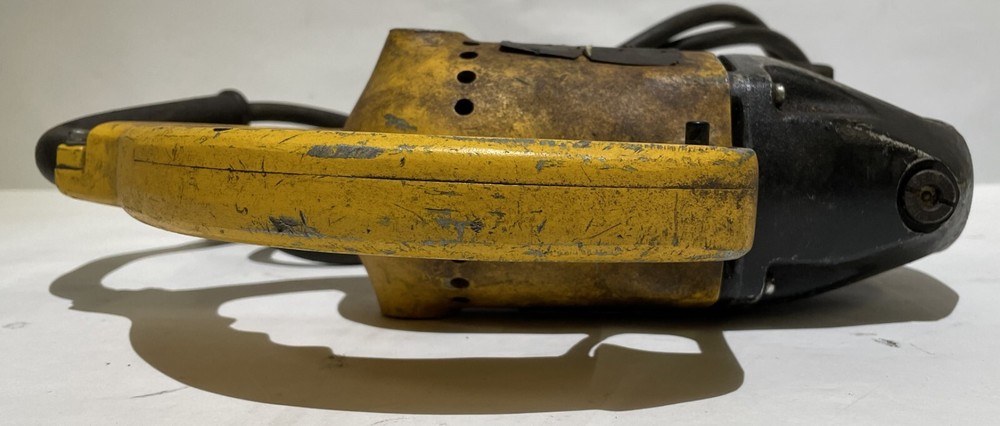 Dewalt - DW895 Nibbler - Used