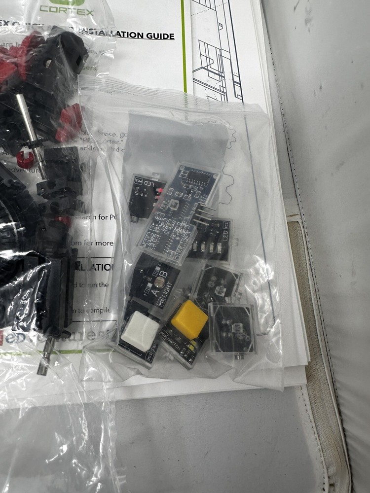PCS Edventures Discover Robotics Programming Grade 6-8 kit books inventoried