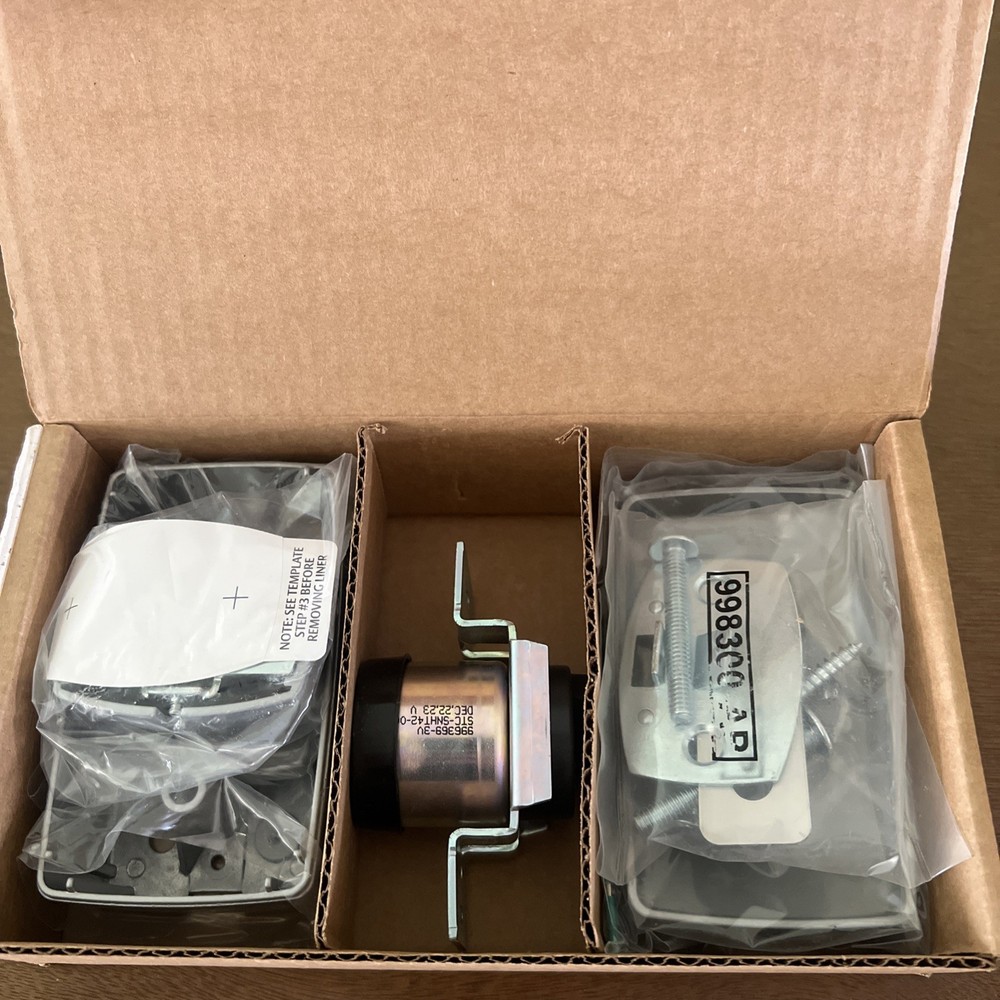 NOTIFIER FIRE-LITE FM996 SURFACE/FLUSH TRI-VOLTAGE ELECTROMAGNETIC DOOR HOLDER