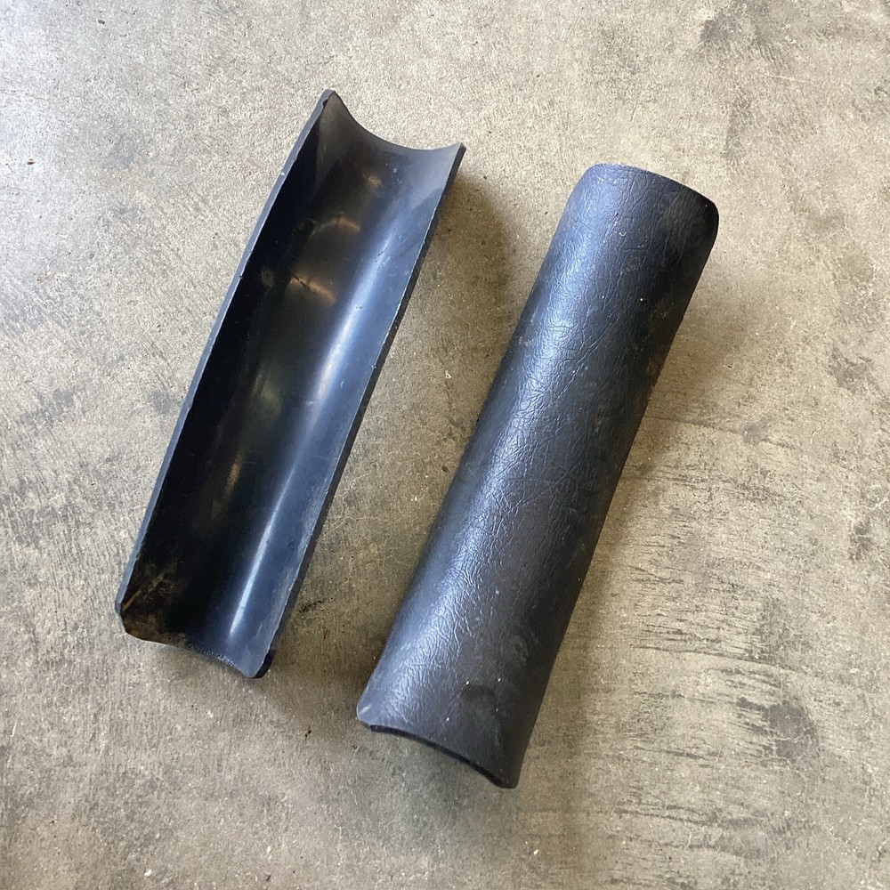 2 Greenlee 3” Radius Nylon/Plastic Shoe Cable Pulling Guide