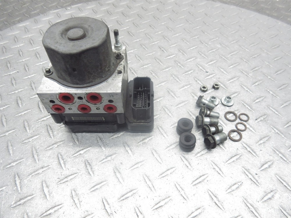 2014 Harley Electra Glide FLHTCU ABS Pump Anti Lock Brake Module Control Unit