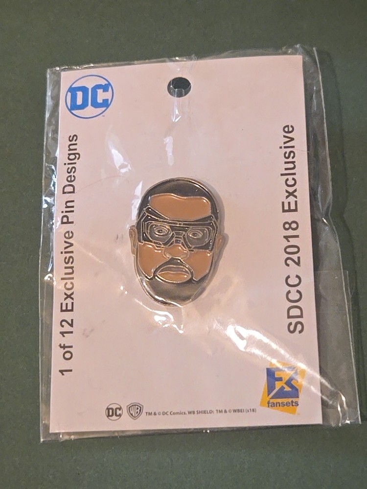 2018 SDCC Comic Con Exclusive DC Black Lightning Pin Designs
