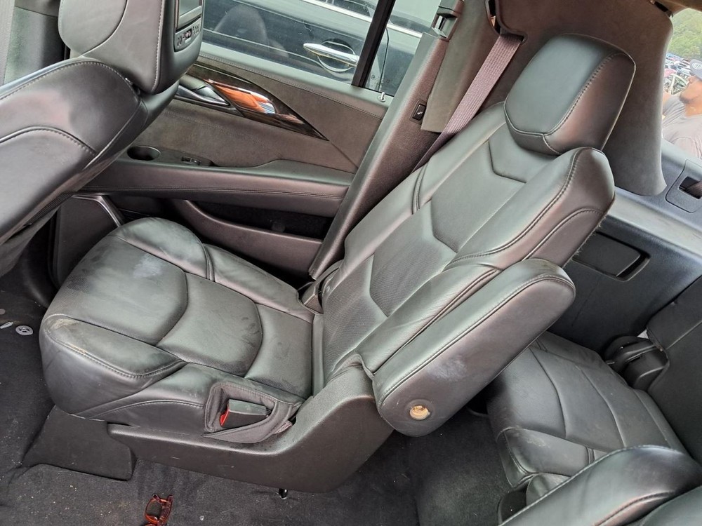 ESCALAESV 2017 Glove Box 4809120