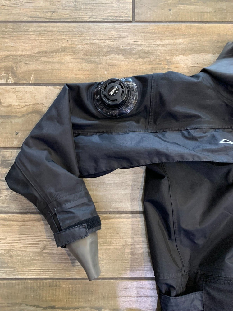Mobby's Drysuit Size Medium