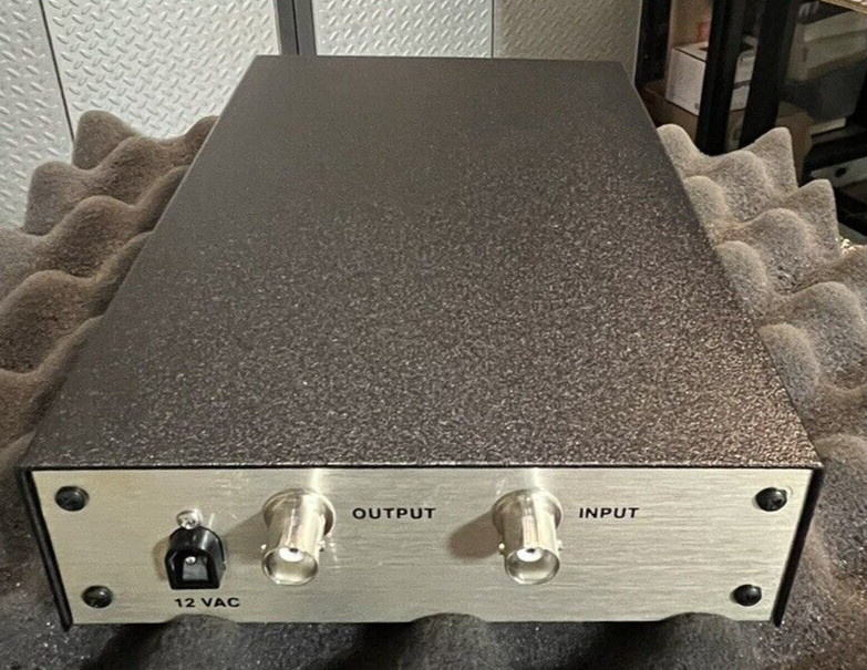 (1) PELCO EA2000 HALF-DUPLEX EQUALIZING AMPLIFIER. NOS/NIB.