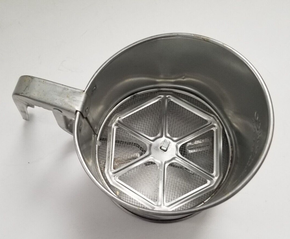 Vintage Bromco Squeeze Sifter - USA Made