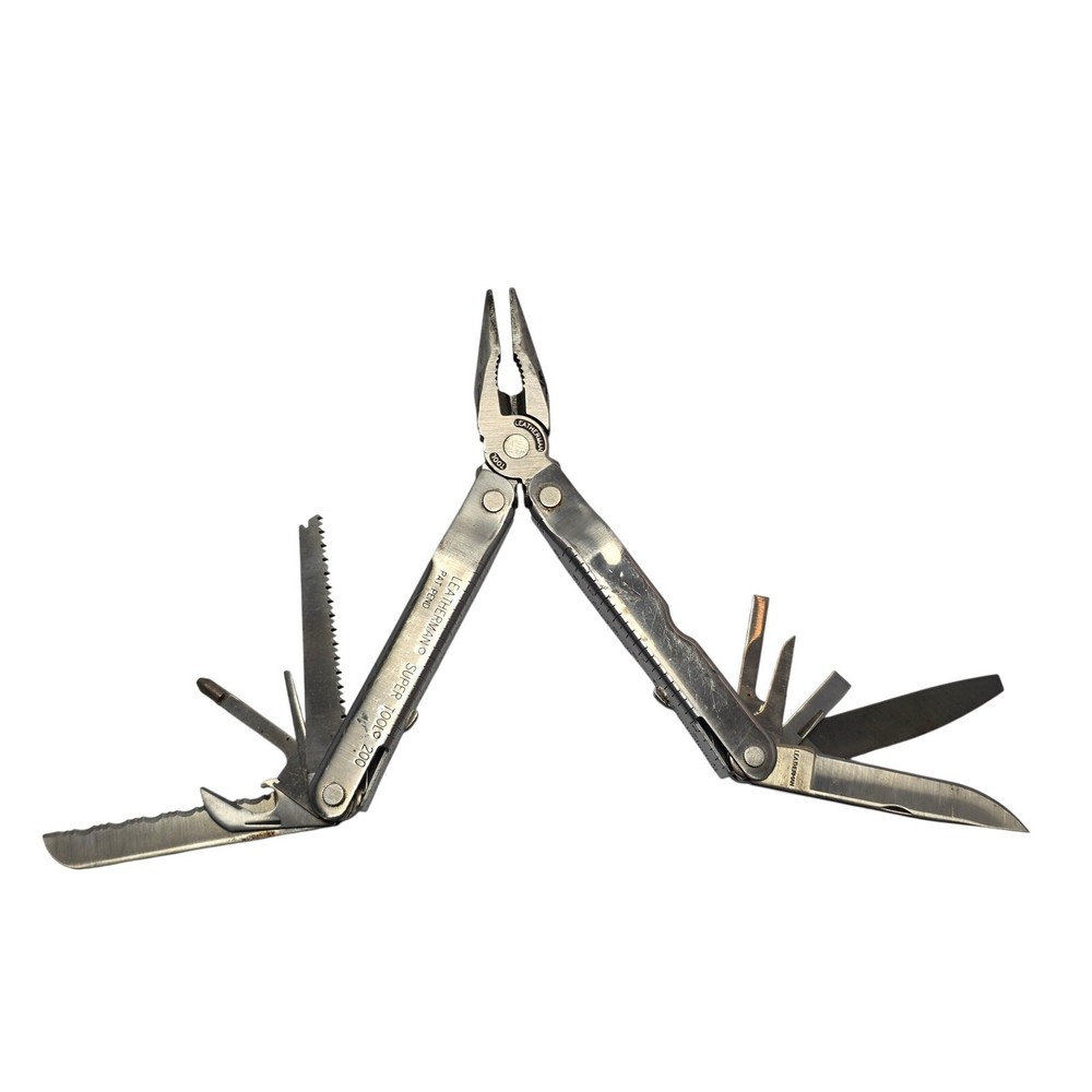 Leatherman Super Tool 200 Multi Tool Good Shape