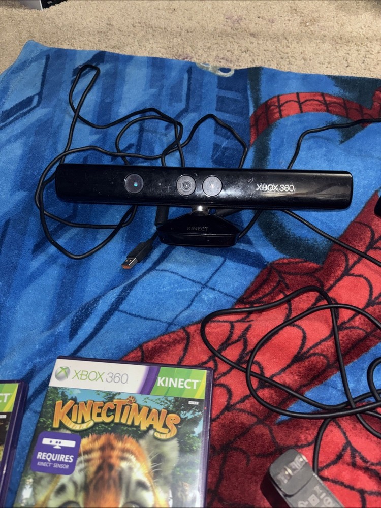 2 Xbox 360 Kinect Game Ands Sensor Bundle