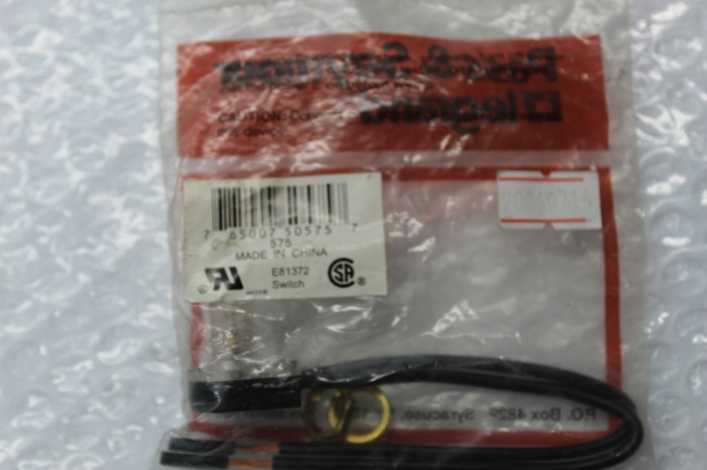 PASS & SEYMOUR 575 E81372 SWITCH NSMP