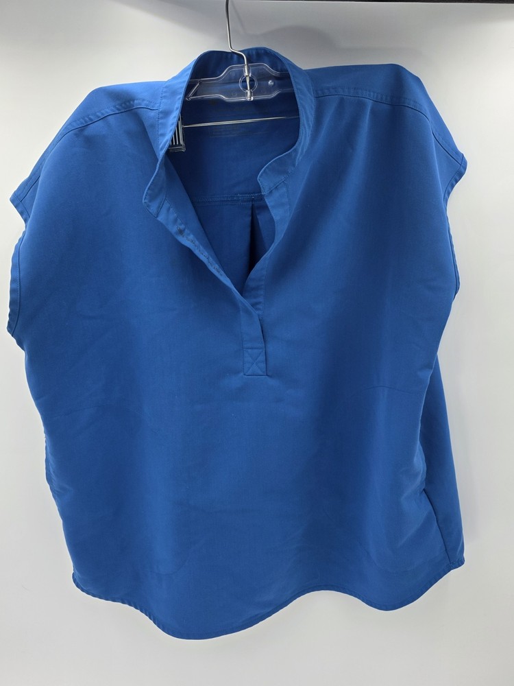 FIGS Scrub Top Women’s Medium Blue Technical Collection V-Neck