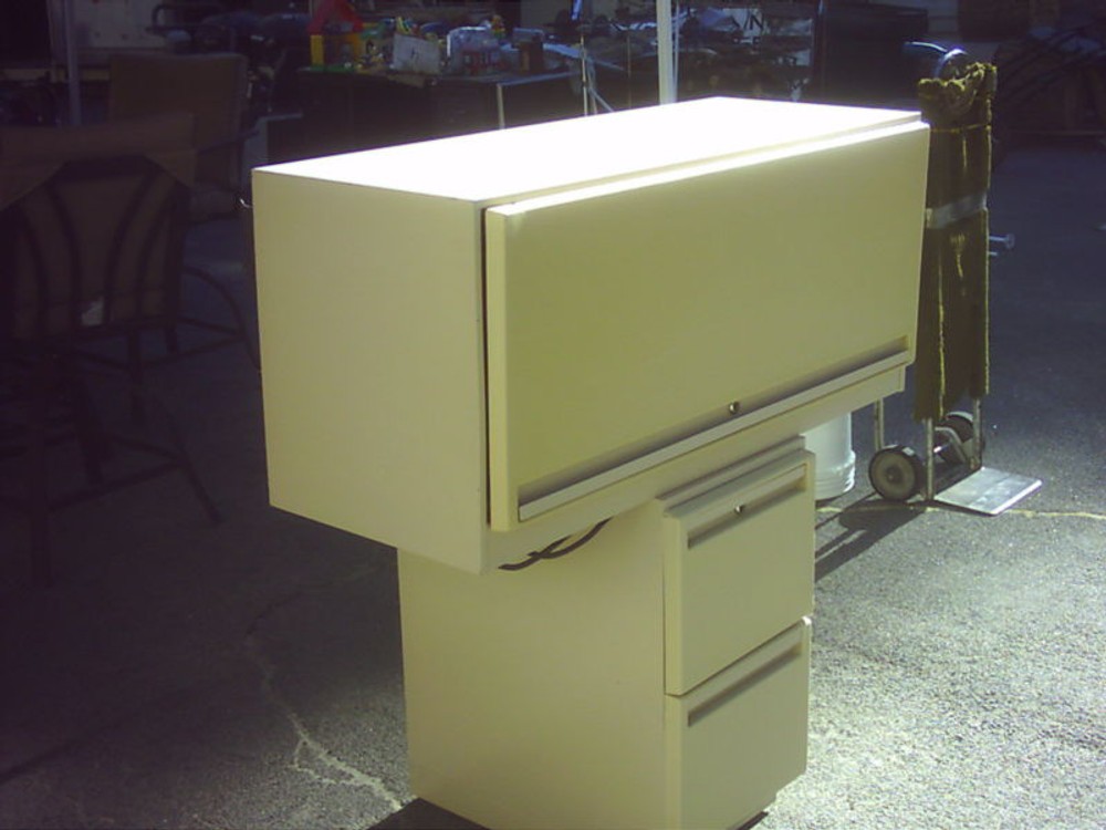 ARTEC OVERHEAD STORAGE BINS WITH TASK LIGHTS 42"/48" CA
