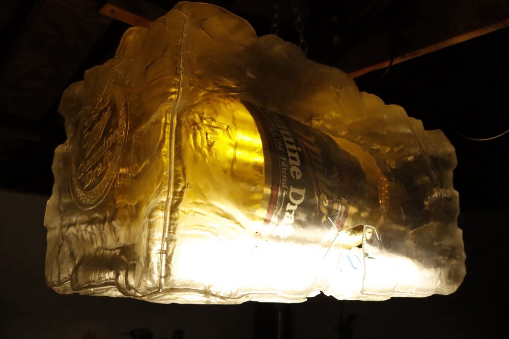 Miller Genuine Draft Bottle Encased in Ice Pool Table Light. *PLEASE READ*