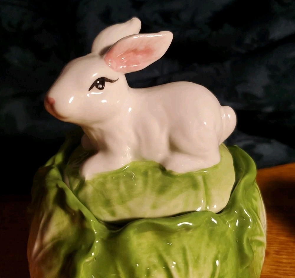 Corner Ruby Spring Easter Collection, Cabbage & Bunny Rabbit Ceramic Sugar Bowl