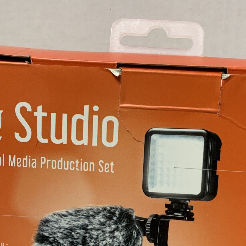 ⚡️ Merkury 6 PC Set Vlogging Kit - Ultimate Vlog Studio (Openbox)