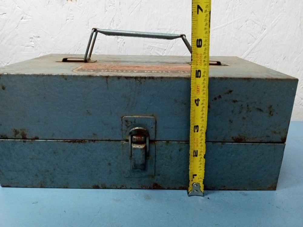 Vintage Black & Decker Utility Drill Kit Tool Box (LL)