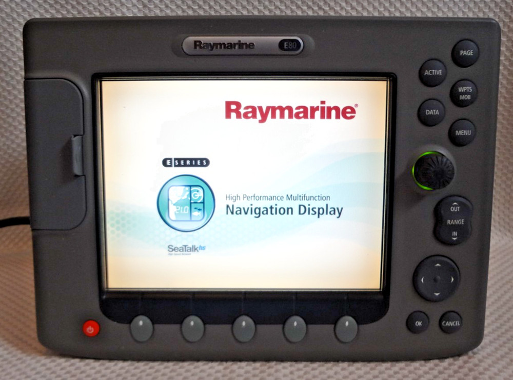 RAYMARINE E80 E02011 MARINE GPS CHART PLOTTER FISHFINDER RADAR MFD DISPLAY UNIT