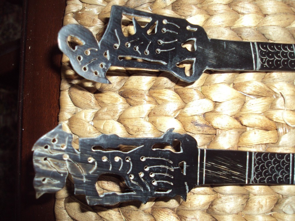 Vintage Tortoiseshell Serving pieces Fork Spoon Intricate Open Work Design