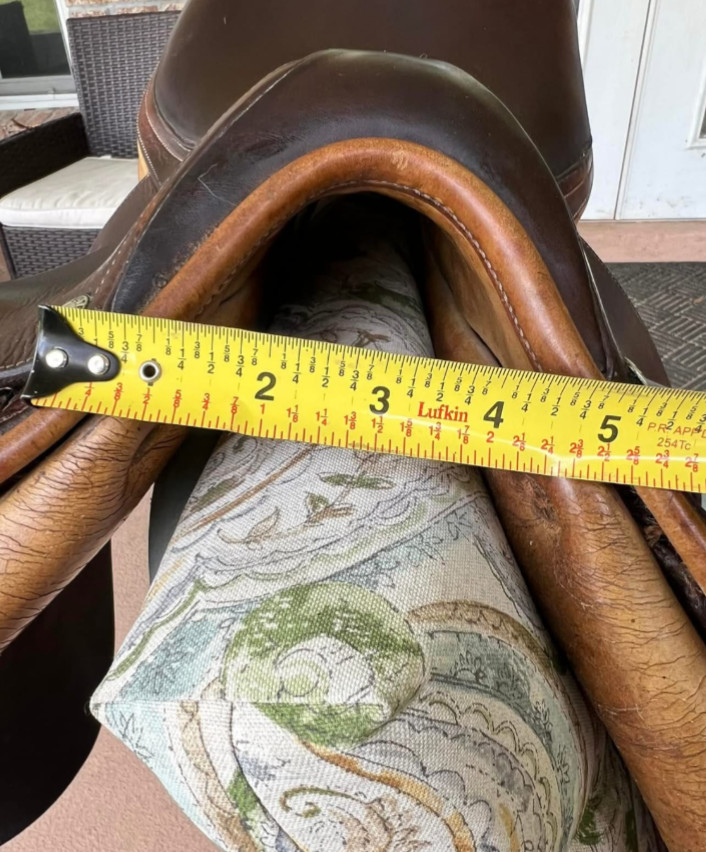 16.5" Butet Saddle