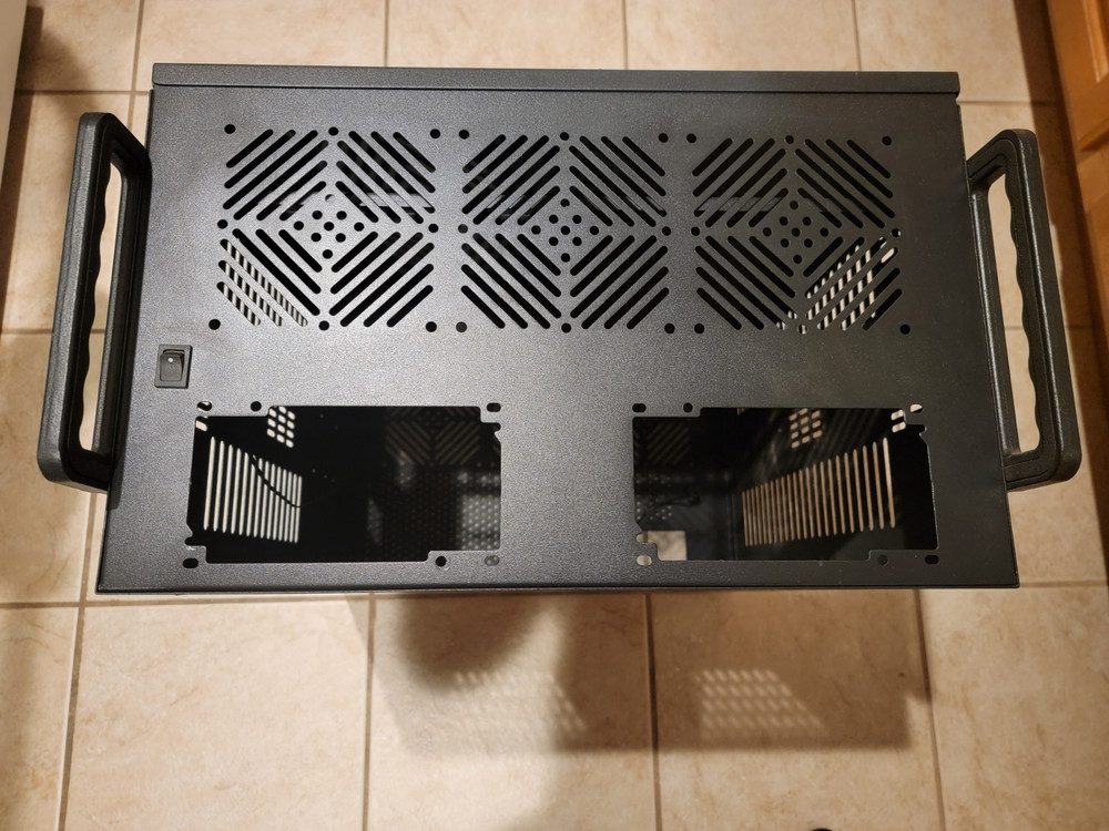 Rosewill 8 GPU Mining Case, AI Server Case, Supports Dual PSU's, 6U Chassis