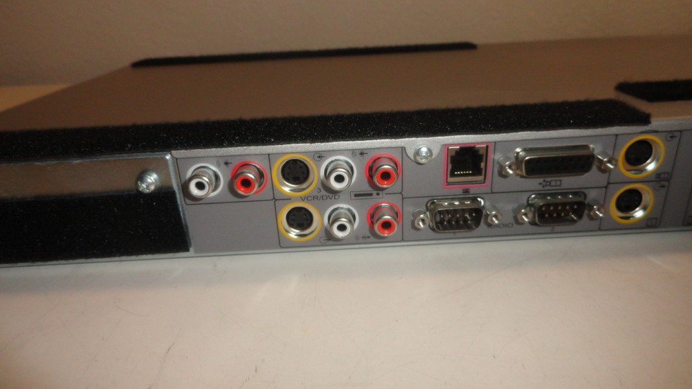 POLYCOM VSX 7000e 2201-22230-201 VIDEO CONFERENCING UNIT