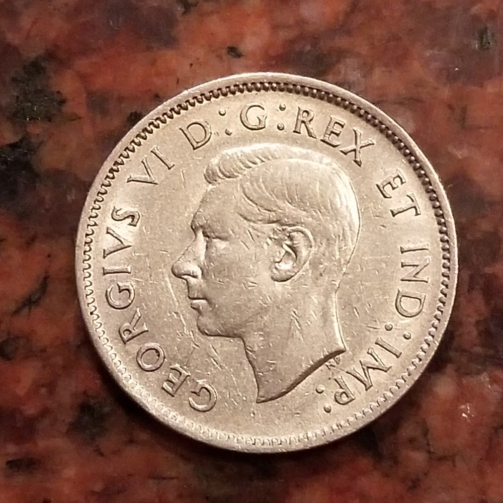 1940 CANADA 5 CENTS COIN - #A8880