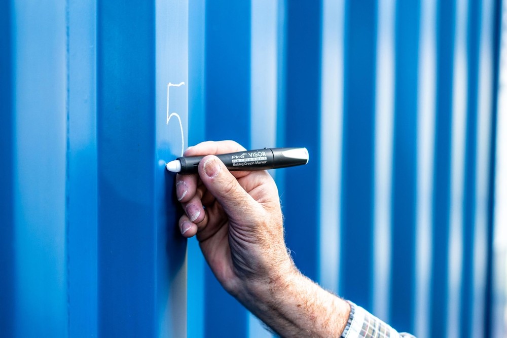 Visor – Industrial Permanent Marker, White