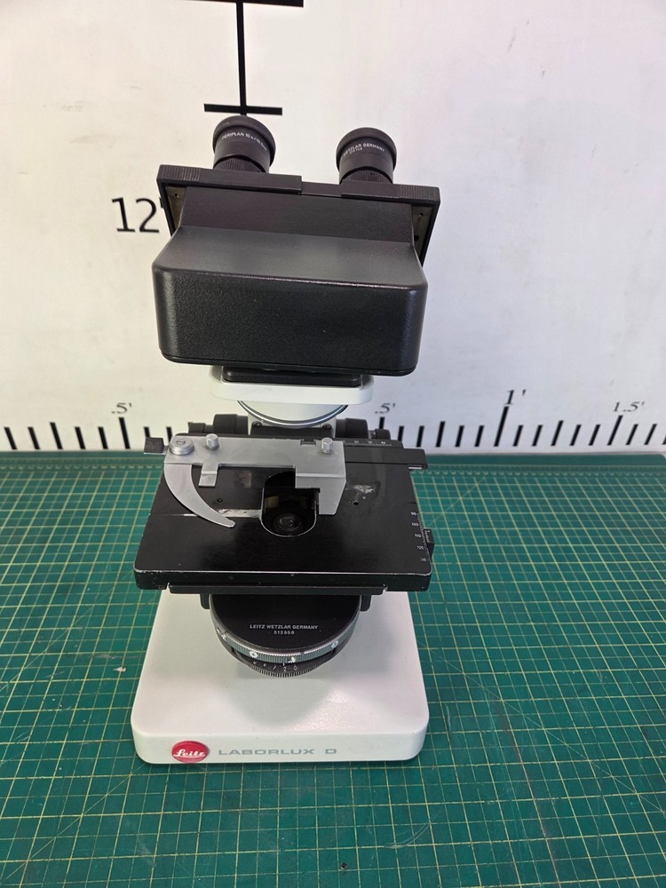 Leitz Laborlux D Microscope
