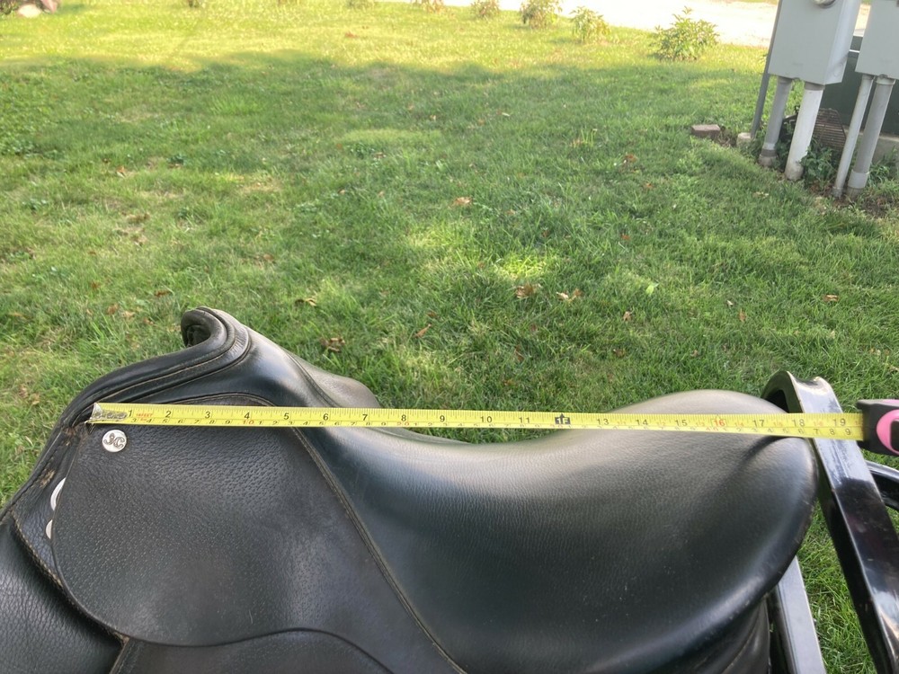 18" Thornhill Dressage Saddle