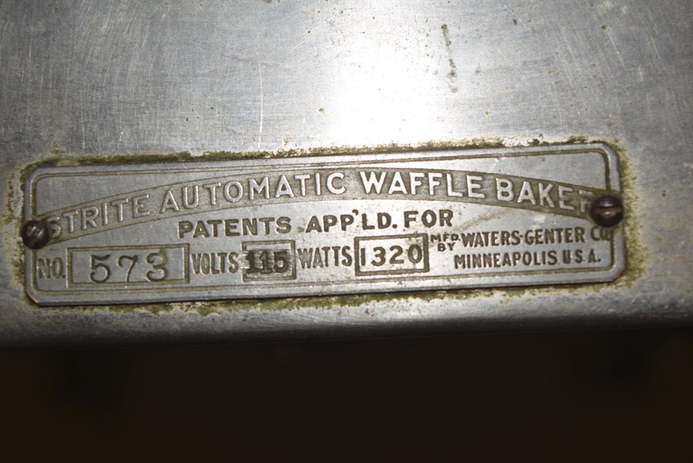 Vintage 1930s Strite Double Waffle Maker
