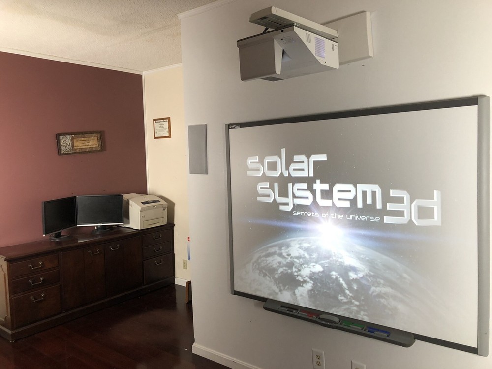 Interactive Smart Board SB680 and Dell S500 Short throw projector