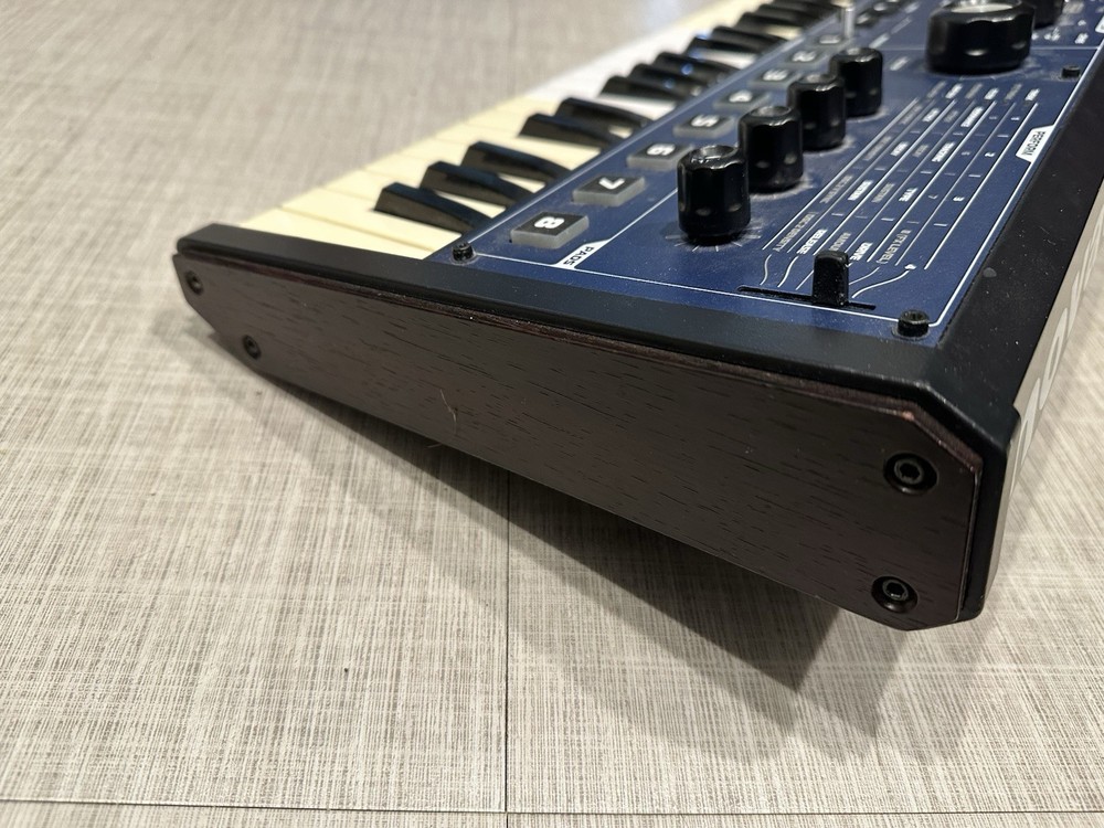 Novation MiniNova 37-Key Synthesizer Vocoder