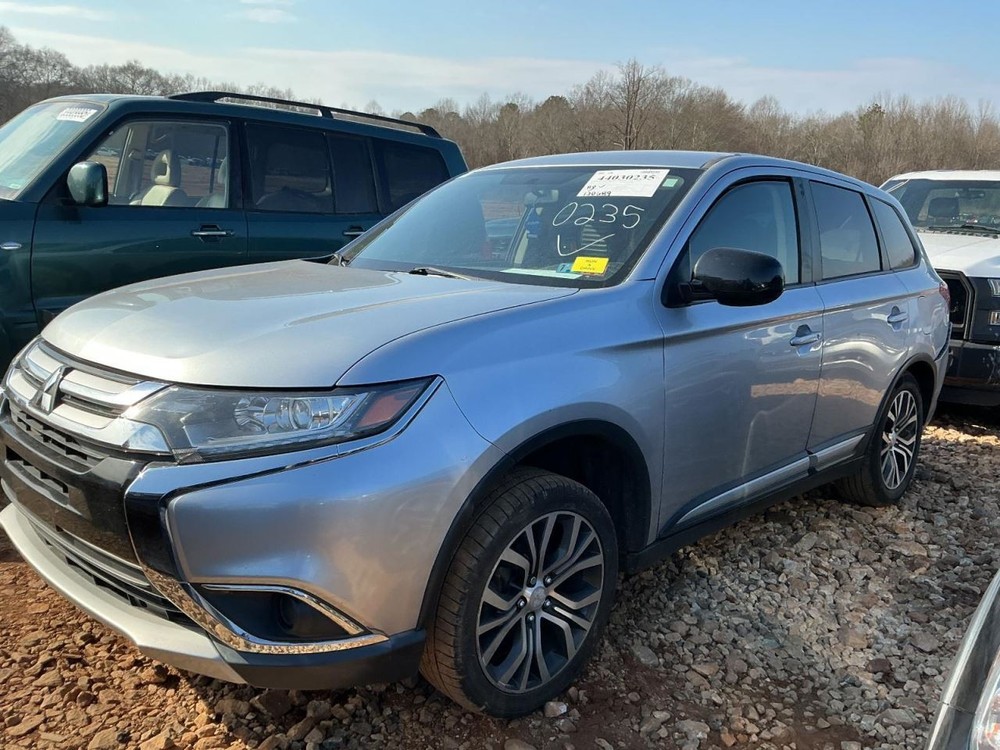OUTLANDER 2017 Glove Box 4944629