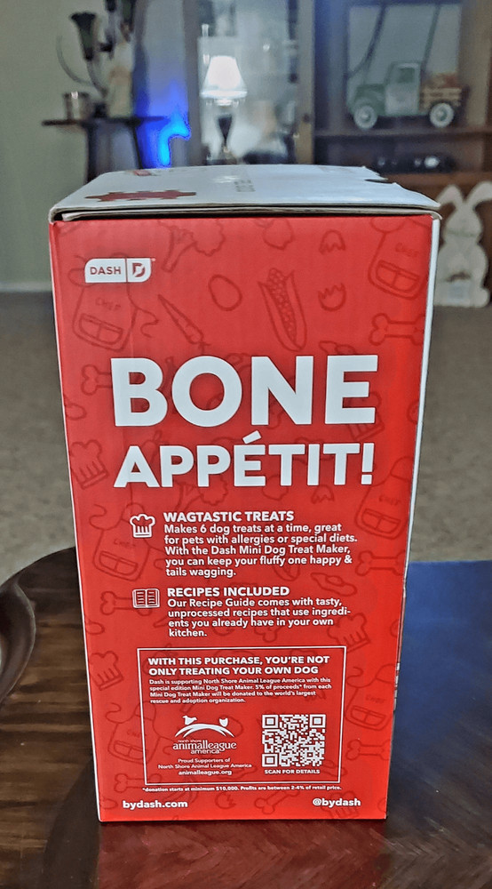 NIB DASH DOG TREAT MAKER