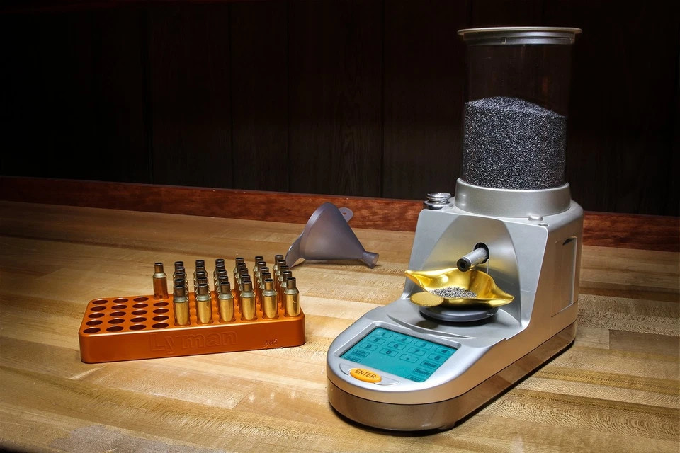 Lyman Gen 6 Compact Digital Reloading Powder System 115/230V - 7750550