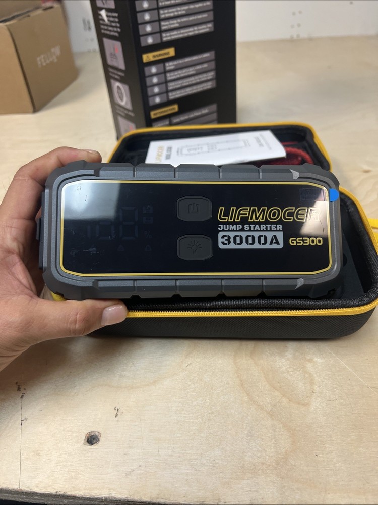 Lifemocer Jump Starter
